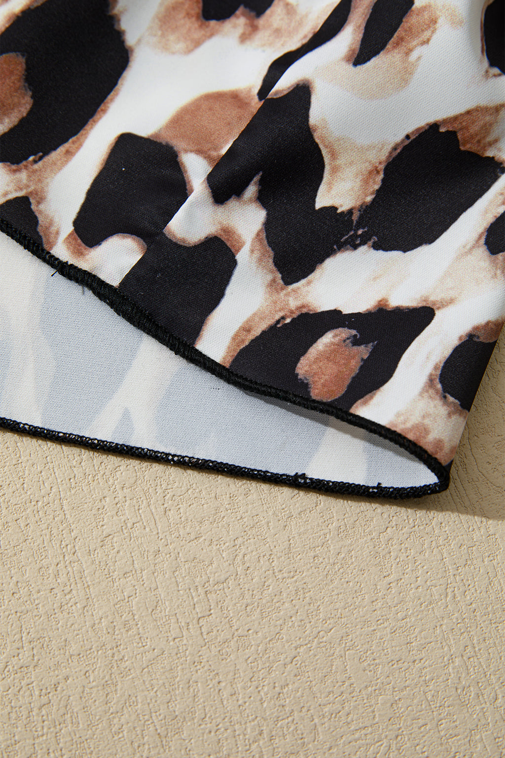 Black Plus Size Leopard Patchwork V Neck 3/4 Sleeve Ruffle Hem Mini Dress