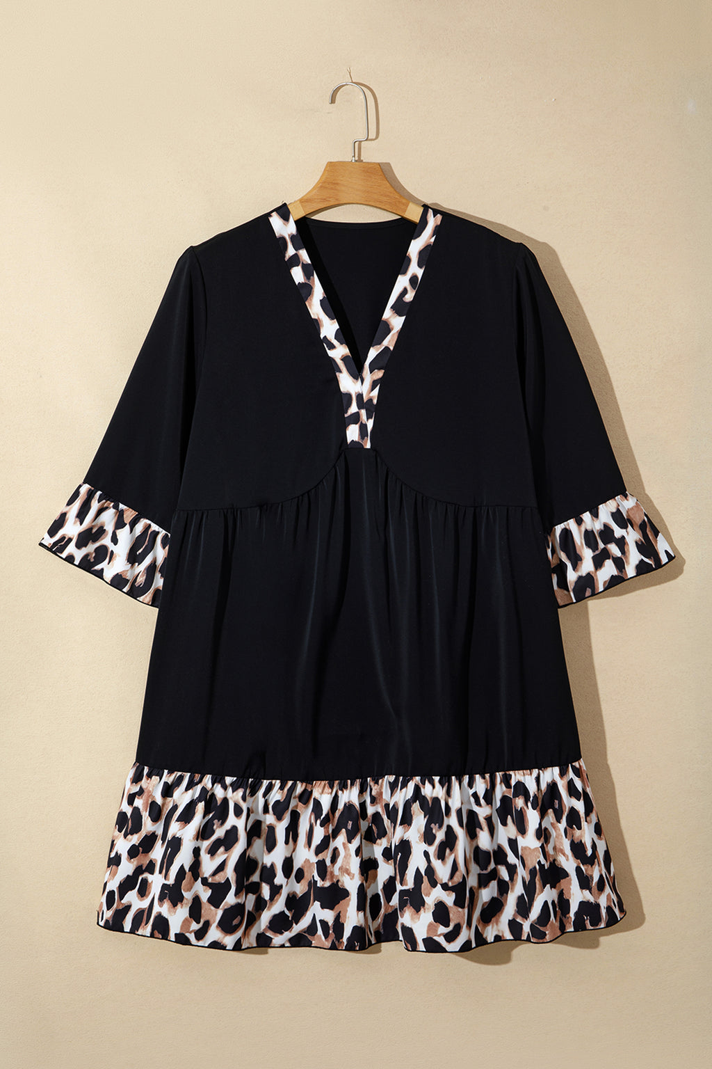 Black Plus Size Leopard Patchwork V Neck 3/4 Sleeve Ruffle Hem Mini Dress