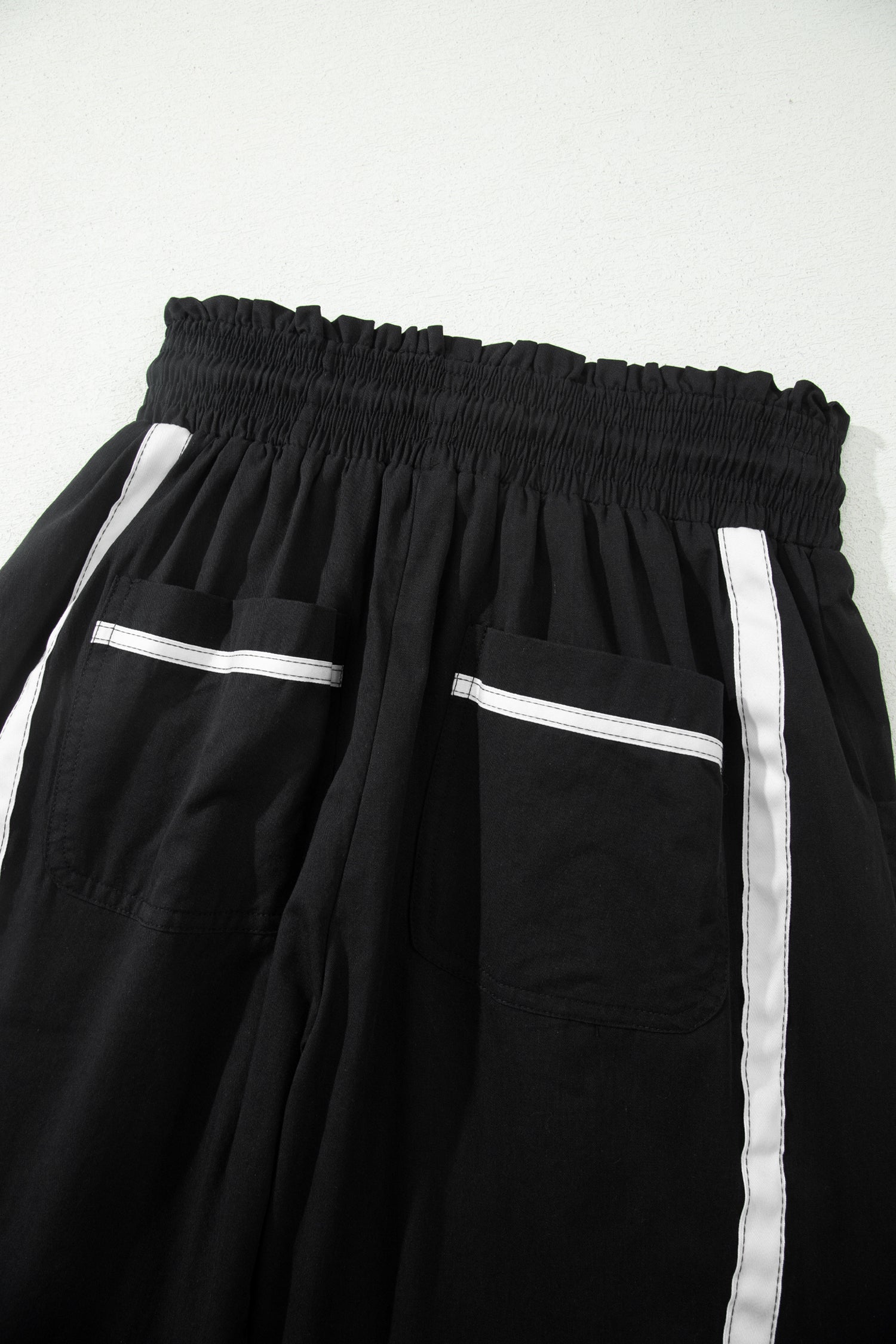 Bright Green Contrast Striped Smocked Waist Drawstring Cropped Casual Pants