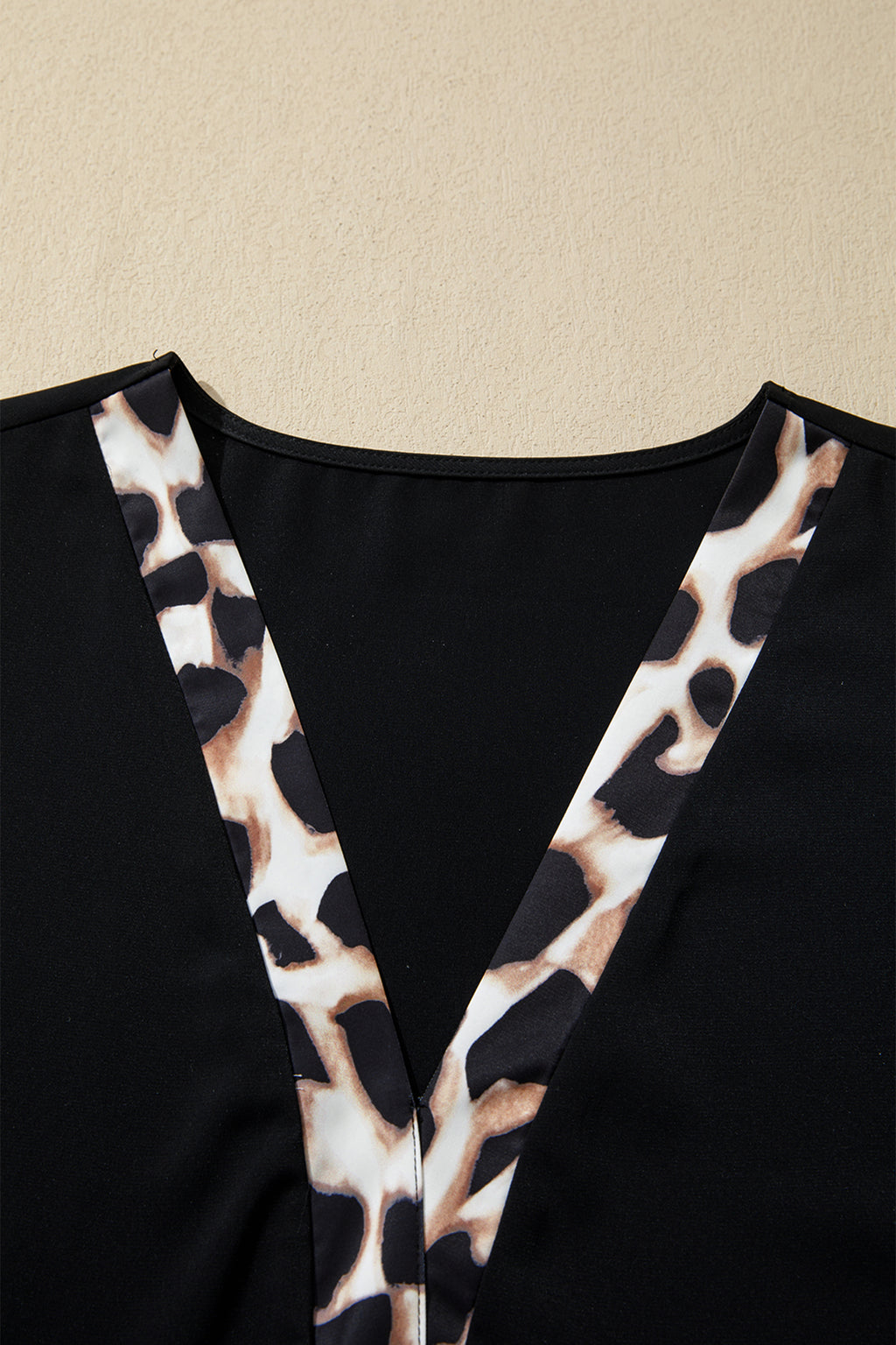 Black Plus Size Leopard Patchwork V Neck 3/4 Sleeve Ruffle Hem Mini Dress